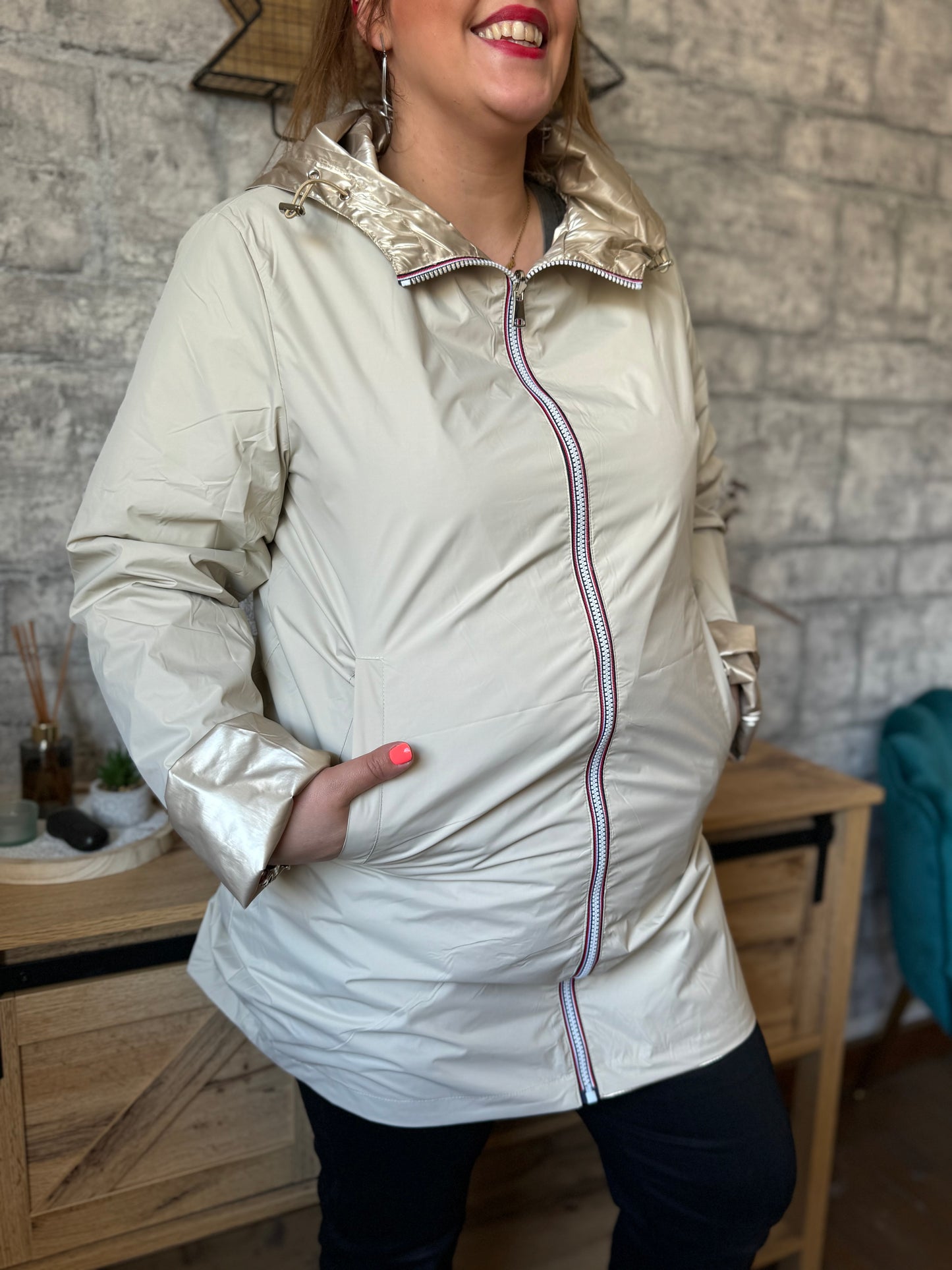 Imperméable RÉVERSIBLE Doré/Beige Pulpeuse