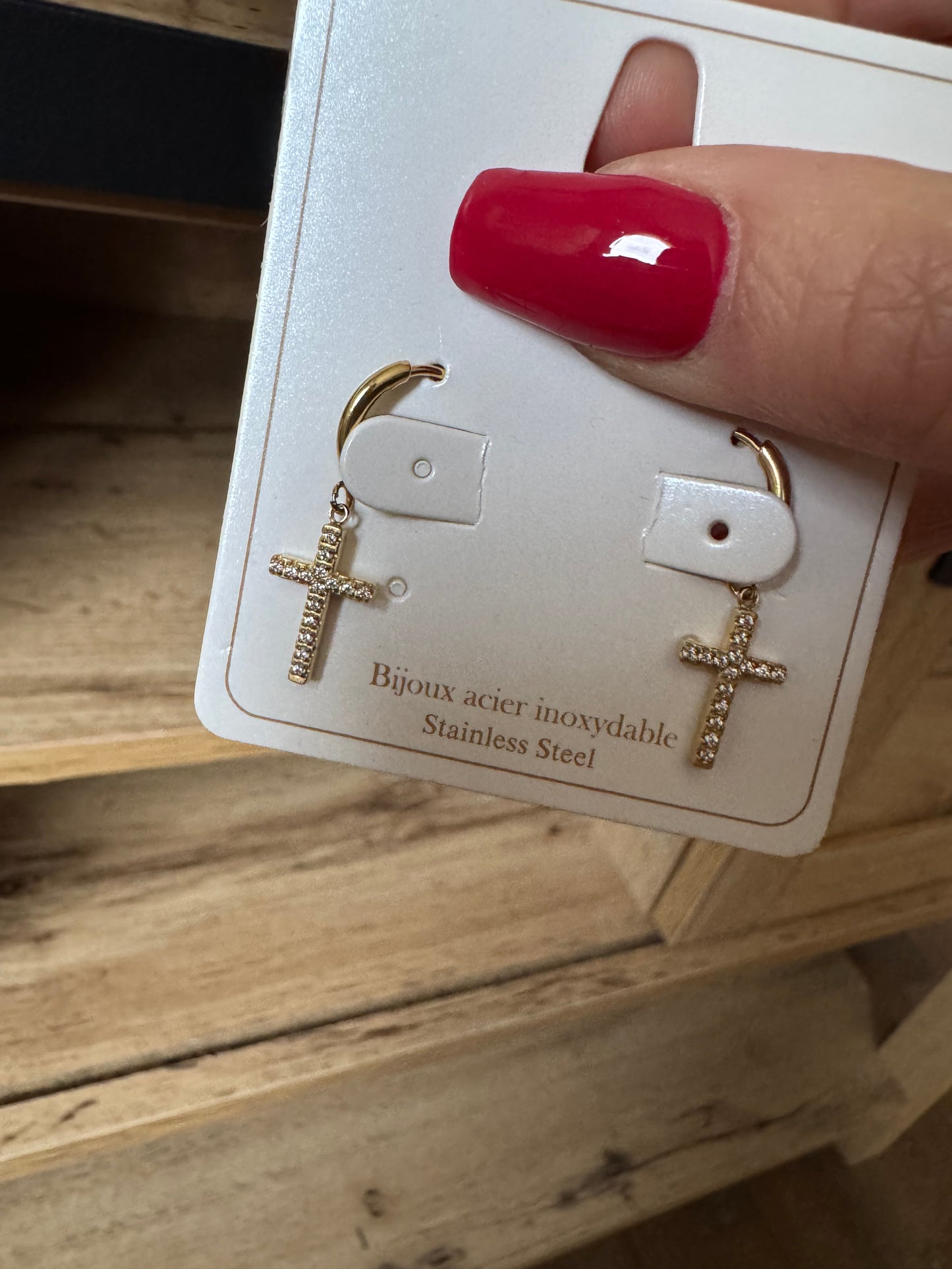 Boucle d’oreille Croix Doré