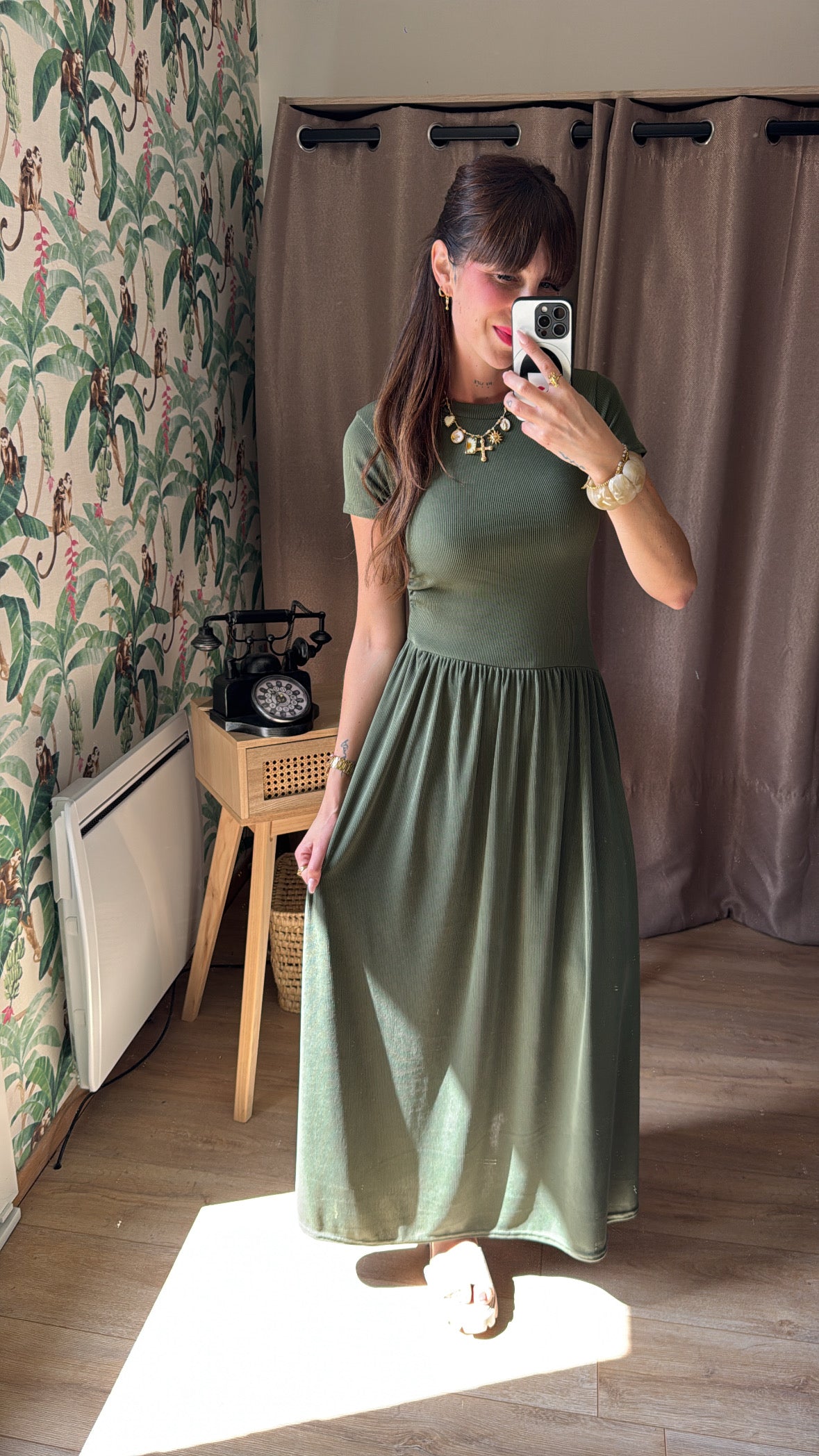 Robe Soraya Kaki