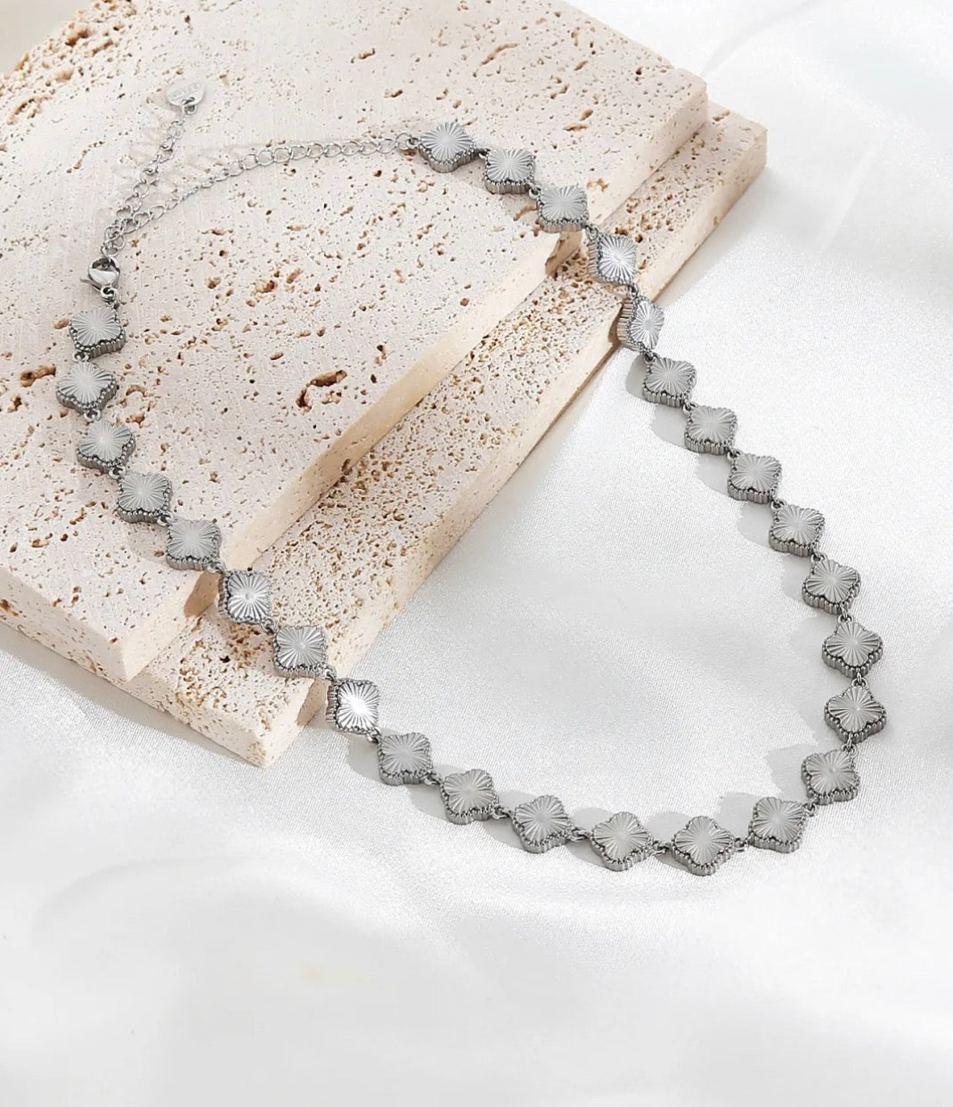 Collier Muse Argent