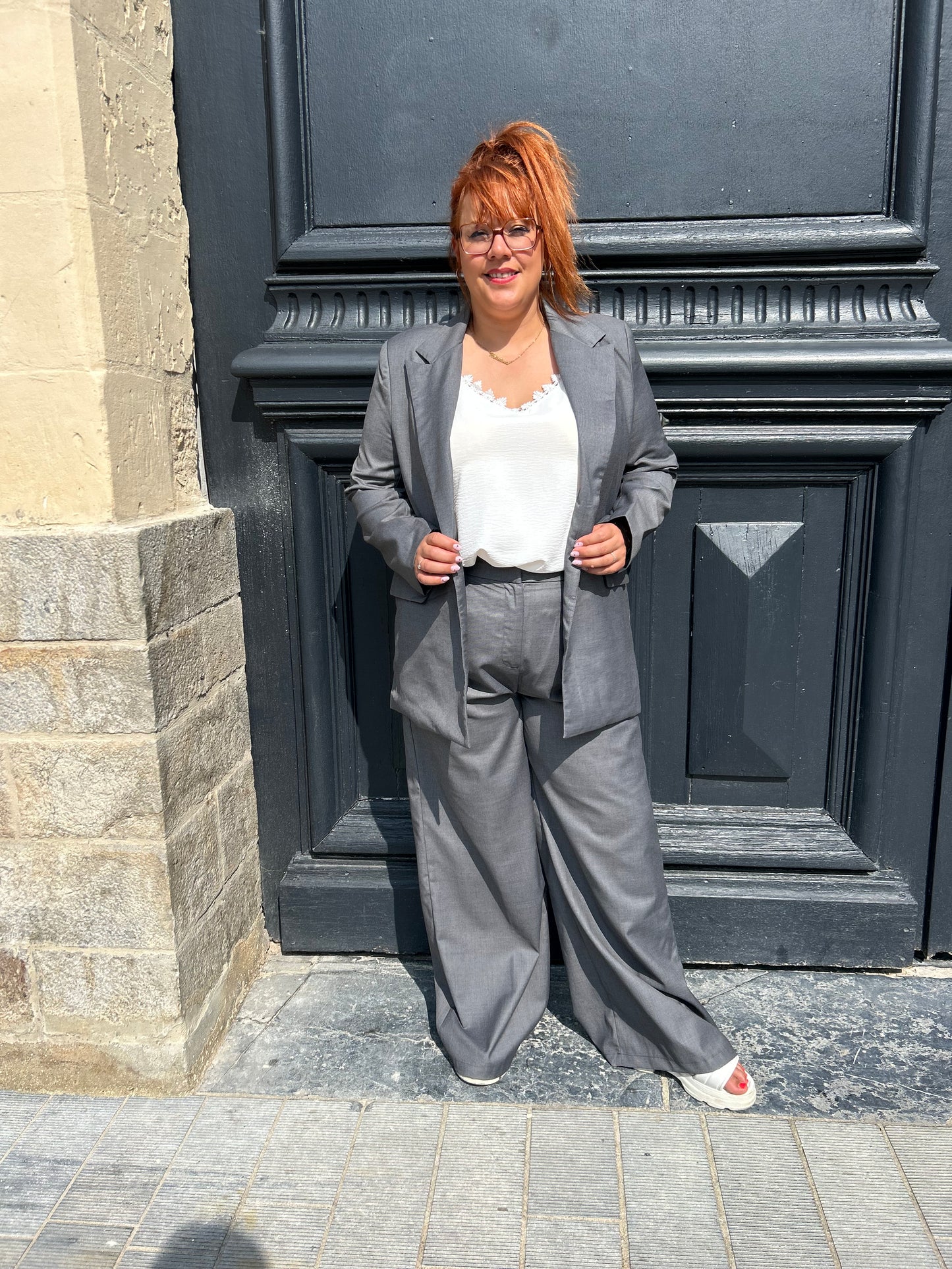 Veste Tailleur Grise Pulpeuse