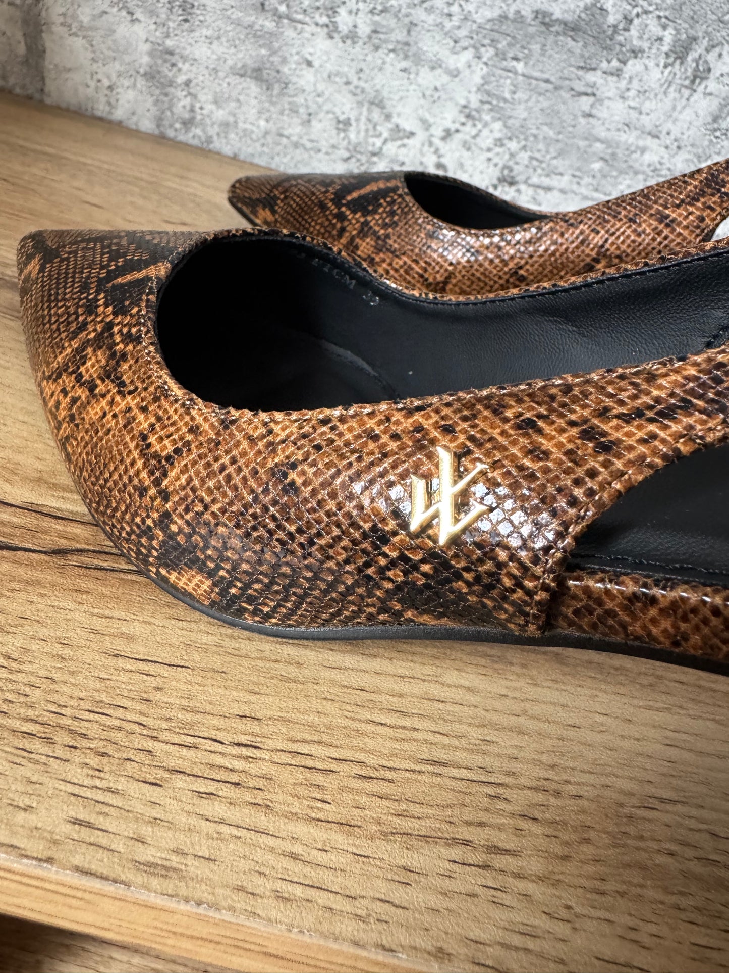 Escarpins Vanessa Wu PYTHON CAMEL