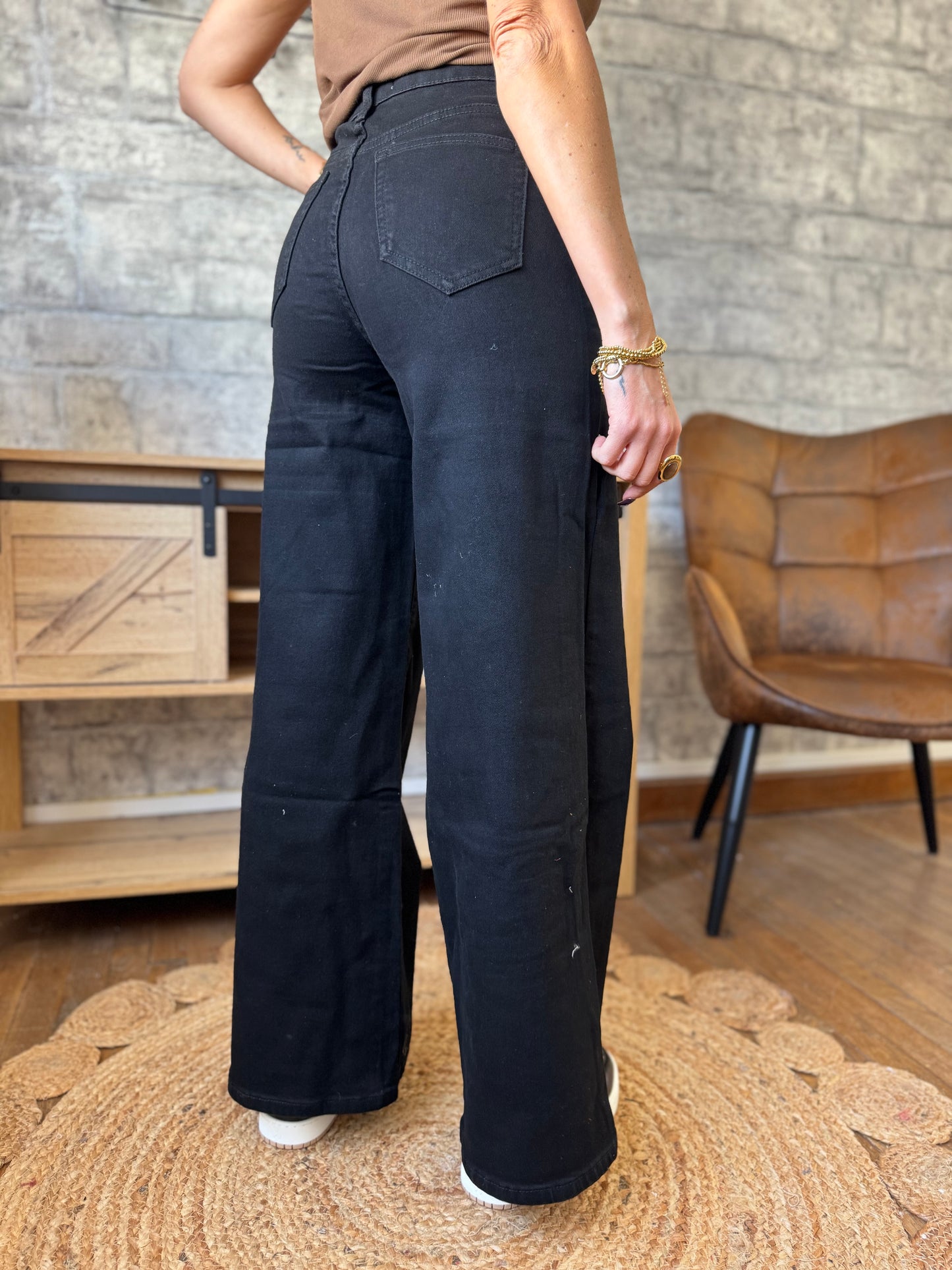 Jean’s Wide Black