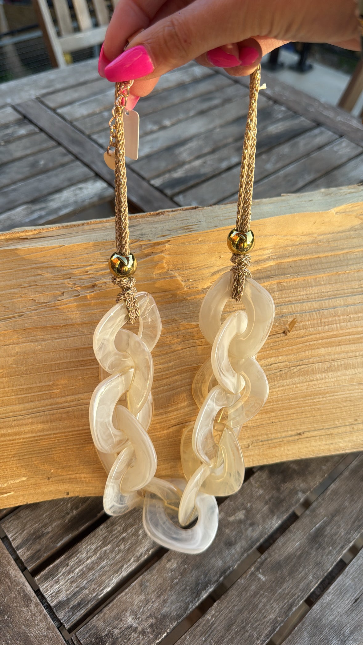 Collier Résine Ecru