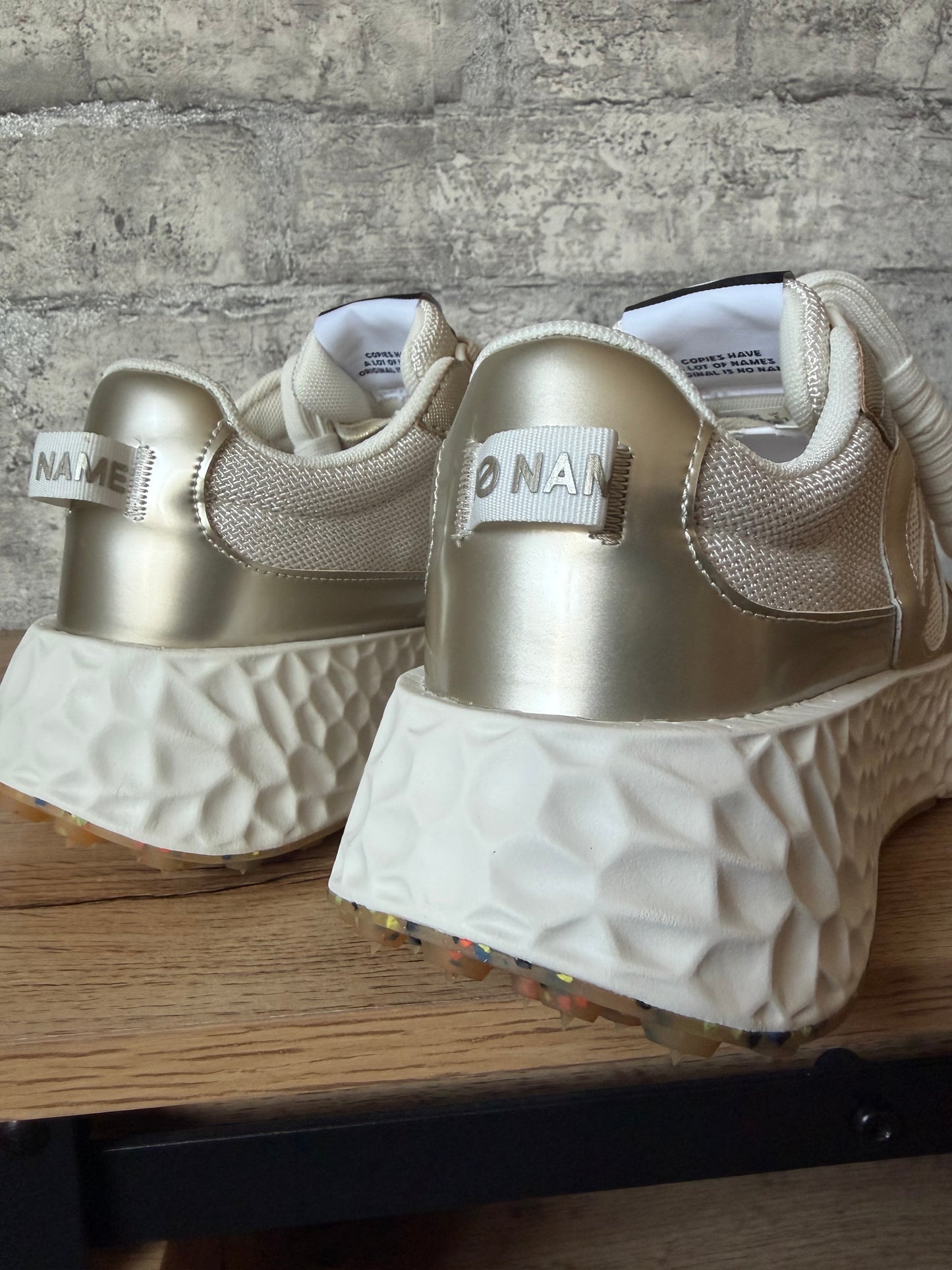 Basket No Name Carter Jogger Gold (pointure 40)