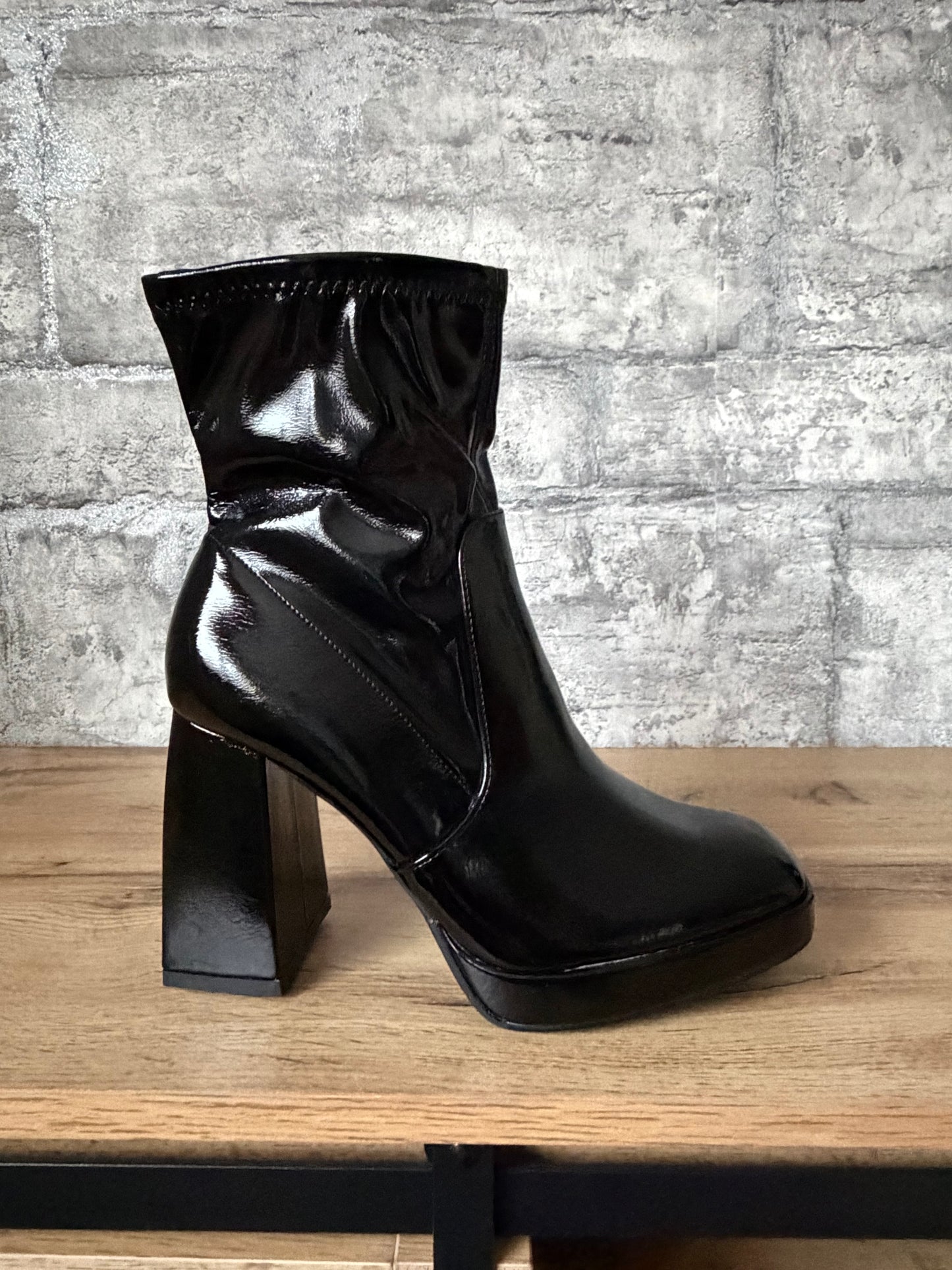 Boots Théodora (pointure 36)