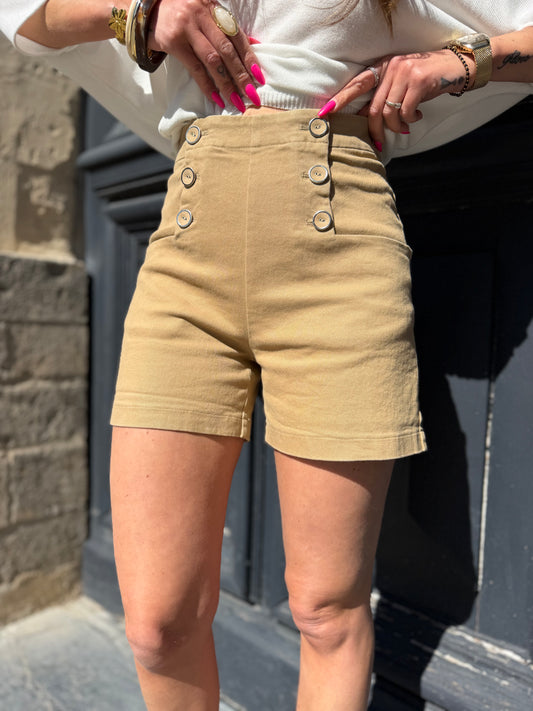 Short Bouton