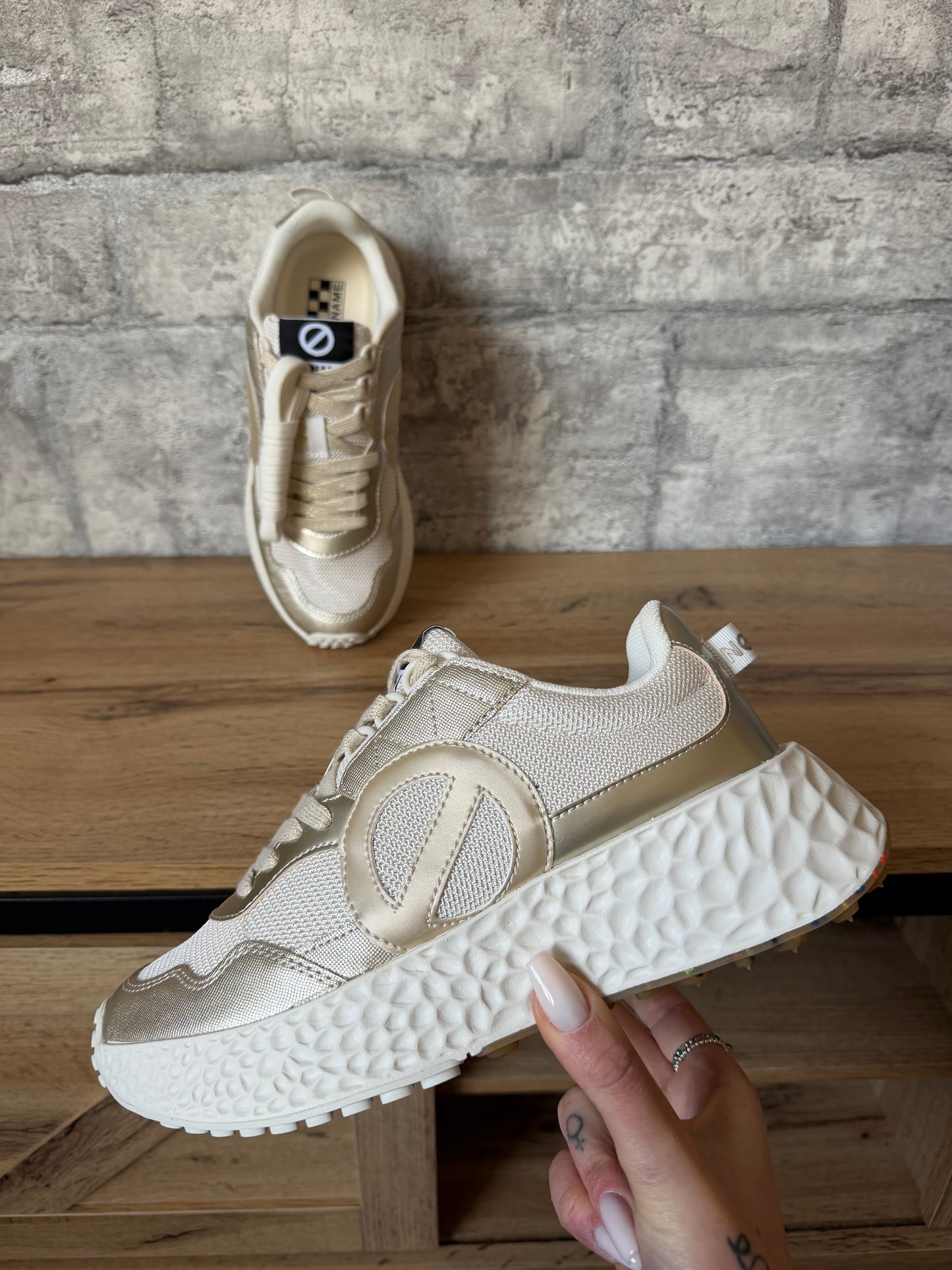 Basket No Name Carter Jogger Gold (pointure 40)