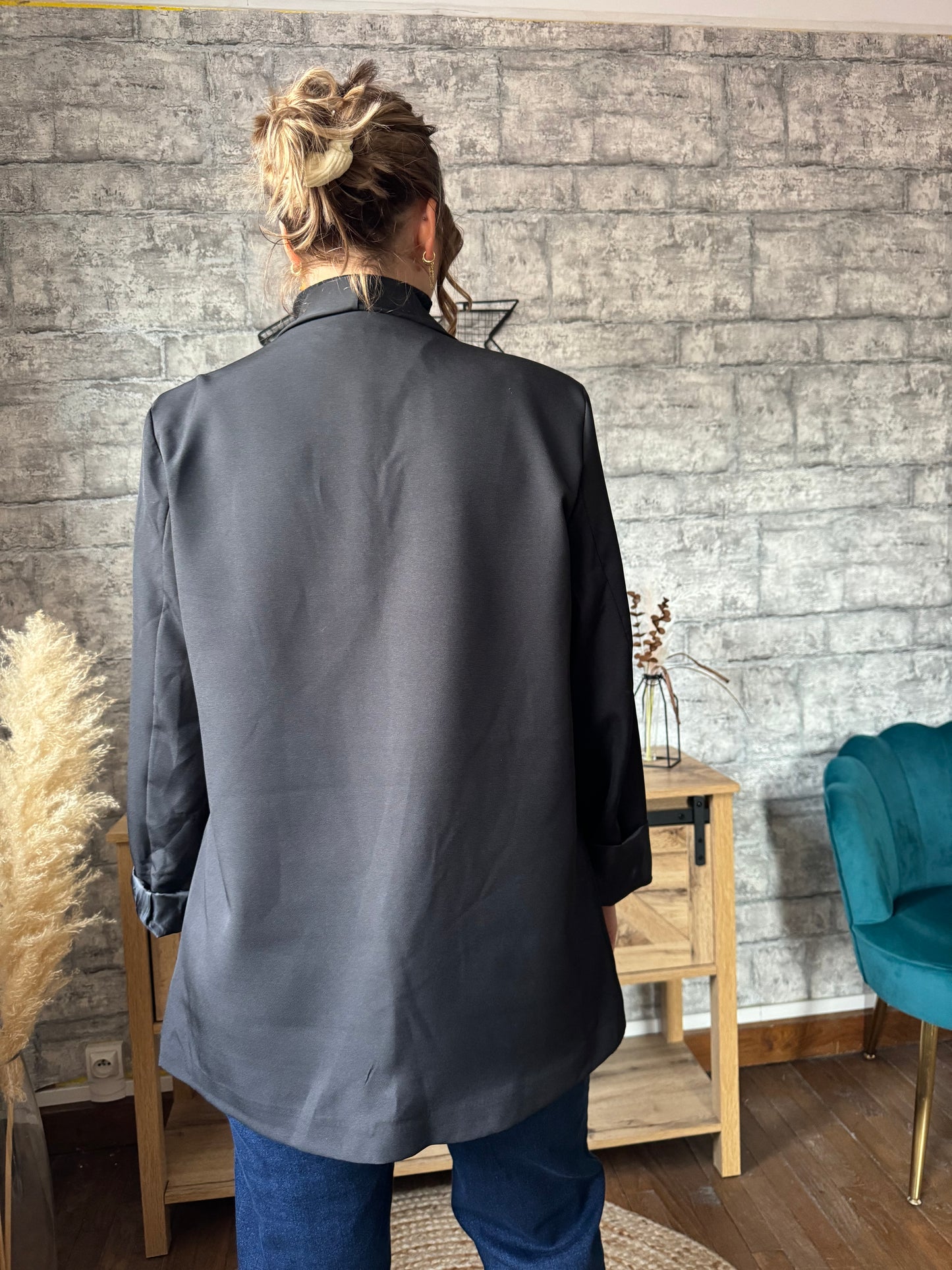 Blazer Noir Pulpeuse