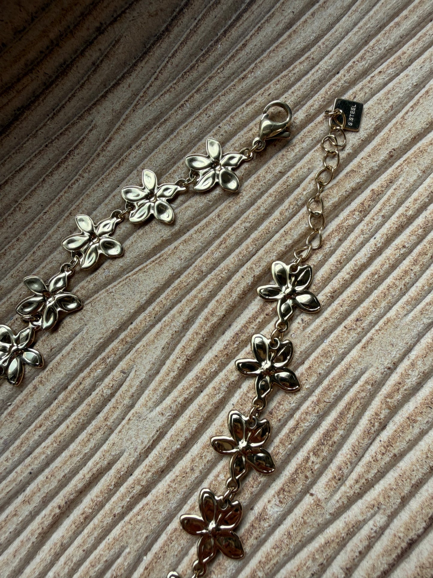 Collier Fleurs Doré