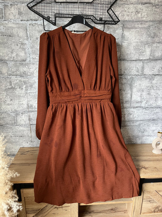 Robe Unie Marron Pulpeuse