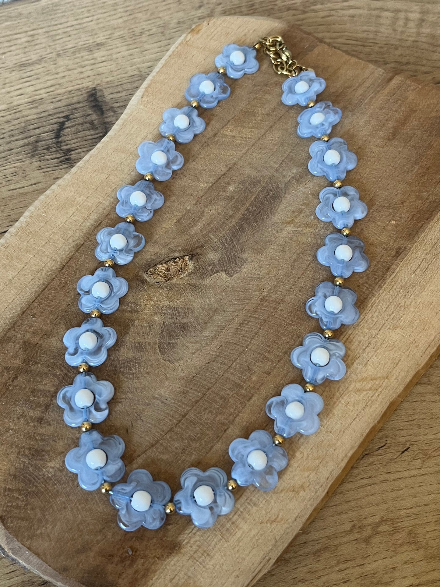 Collier marguerite bleu