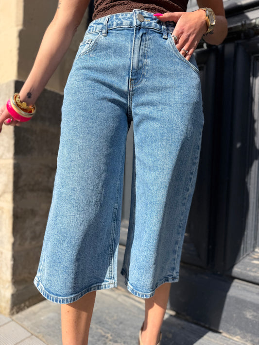 Short Bermuda Long