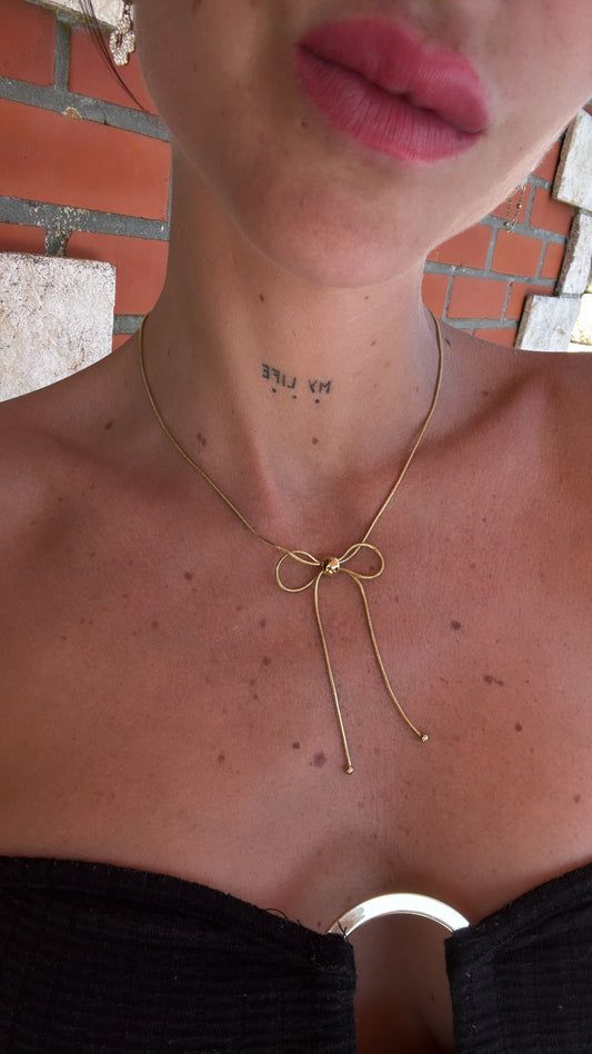 Collier Fin Noeud