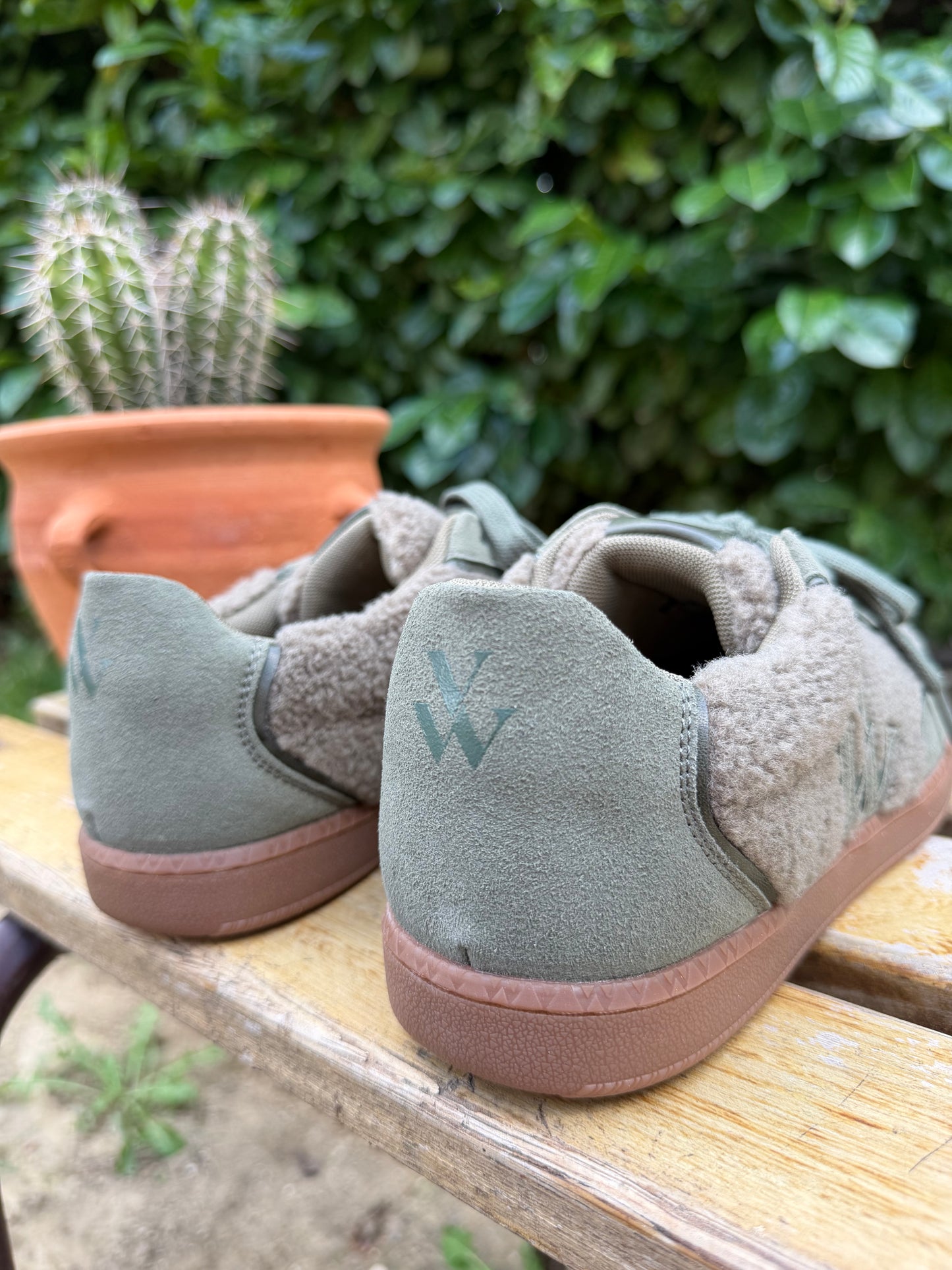 Basket Vanessa Wu AURA Plush Kaki
