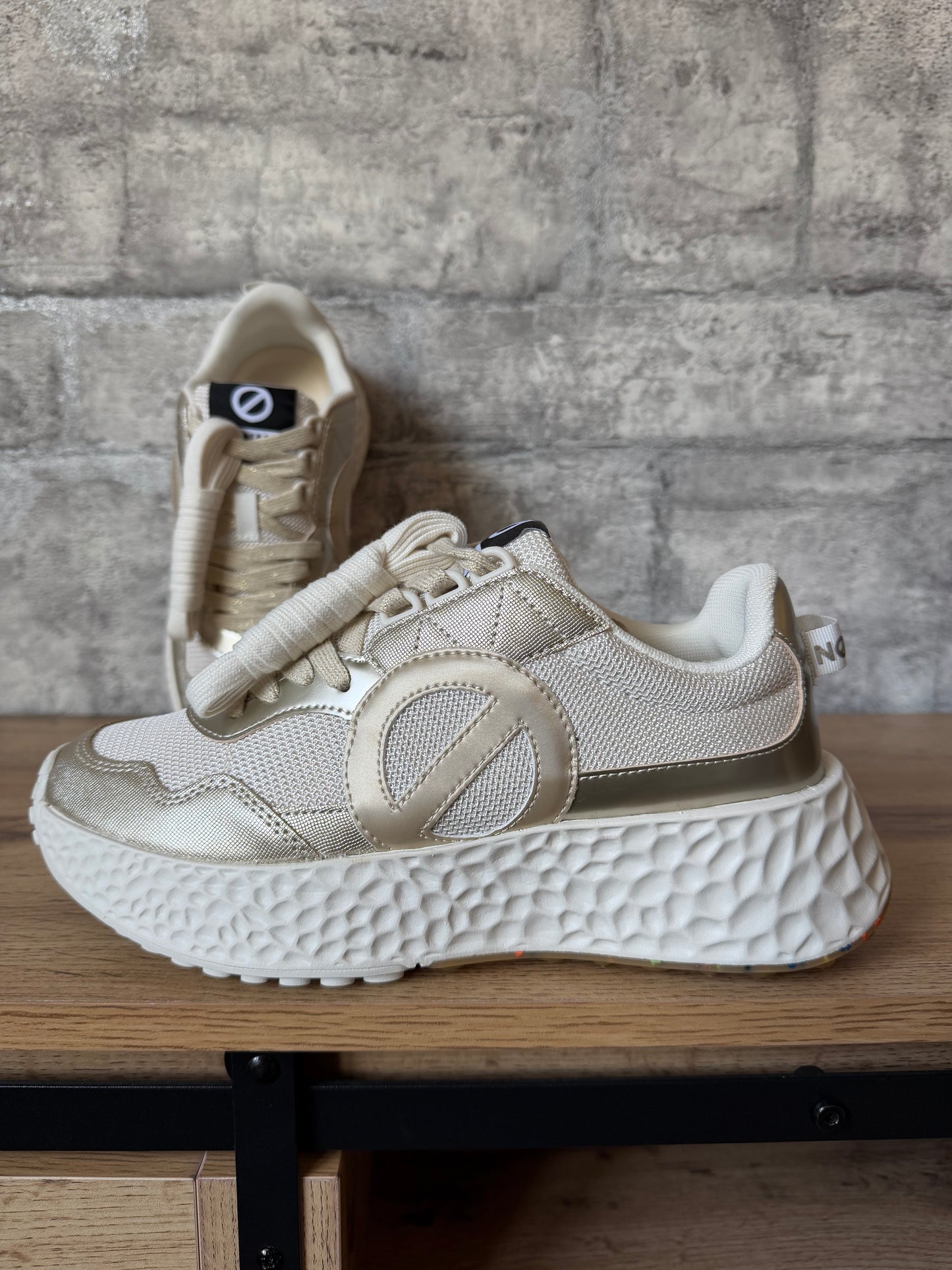 Basket No Name Carter Jogger Gold (pointure 40)