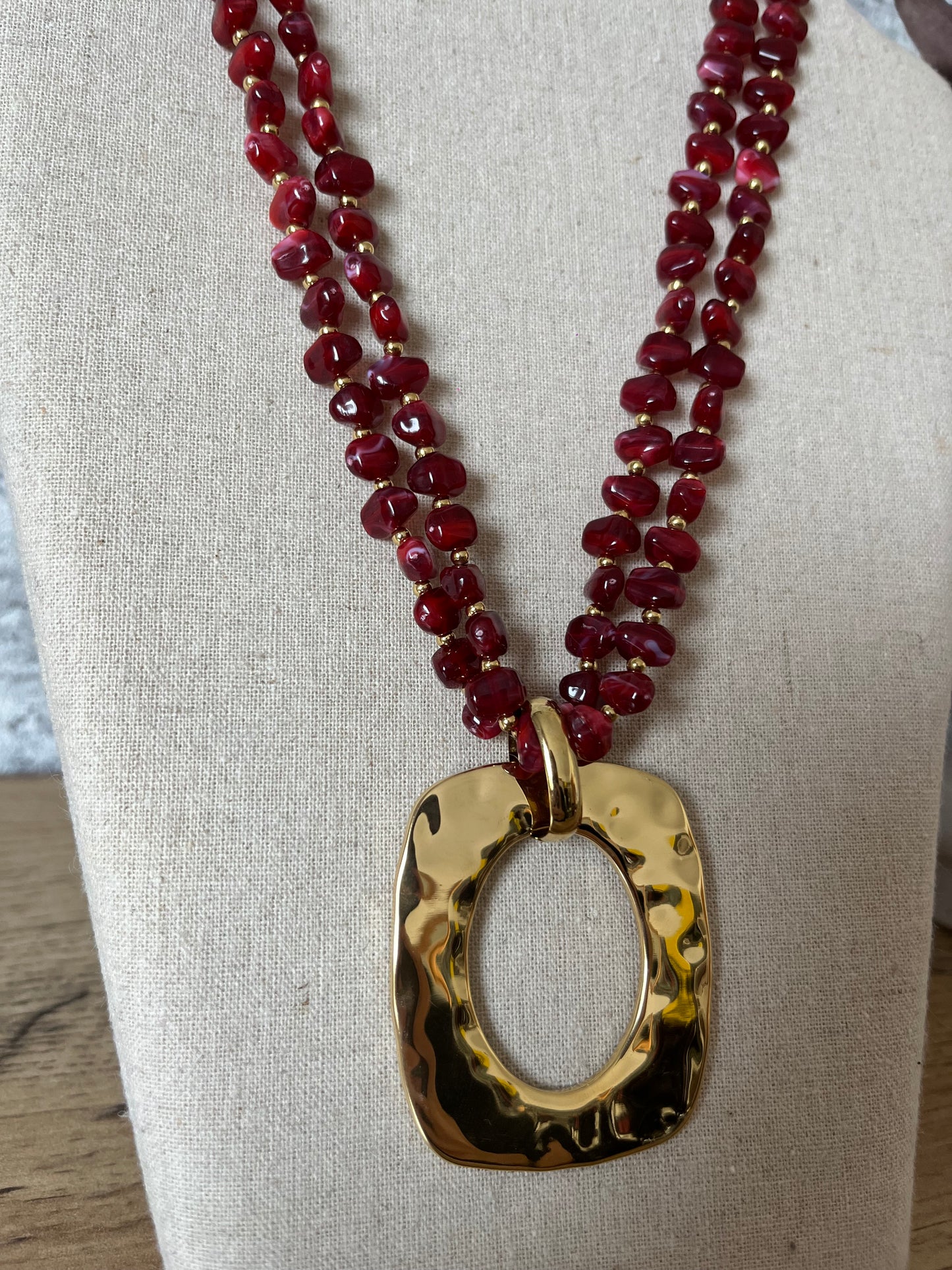 Collier Cory Rouge