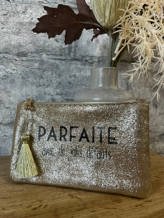 Pochette Parfaite Avec De Jolis Défauts