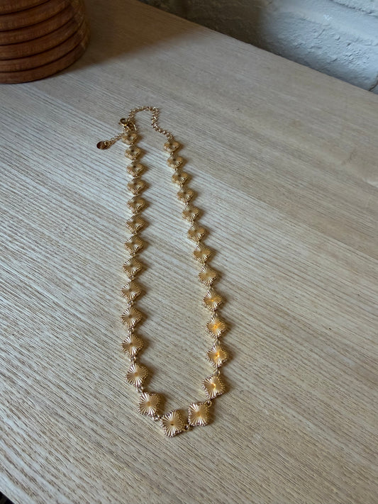 Collier Muse Doré