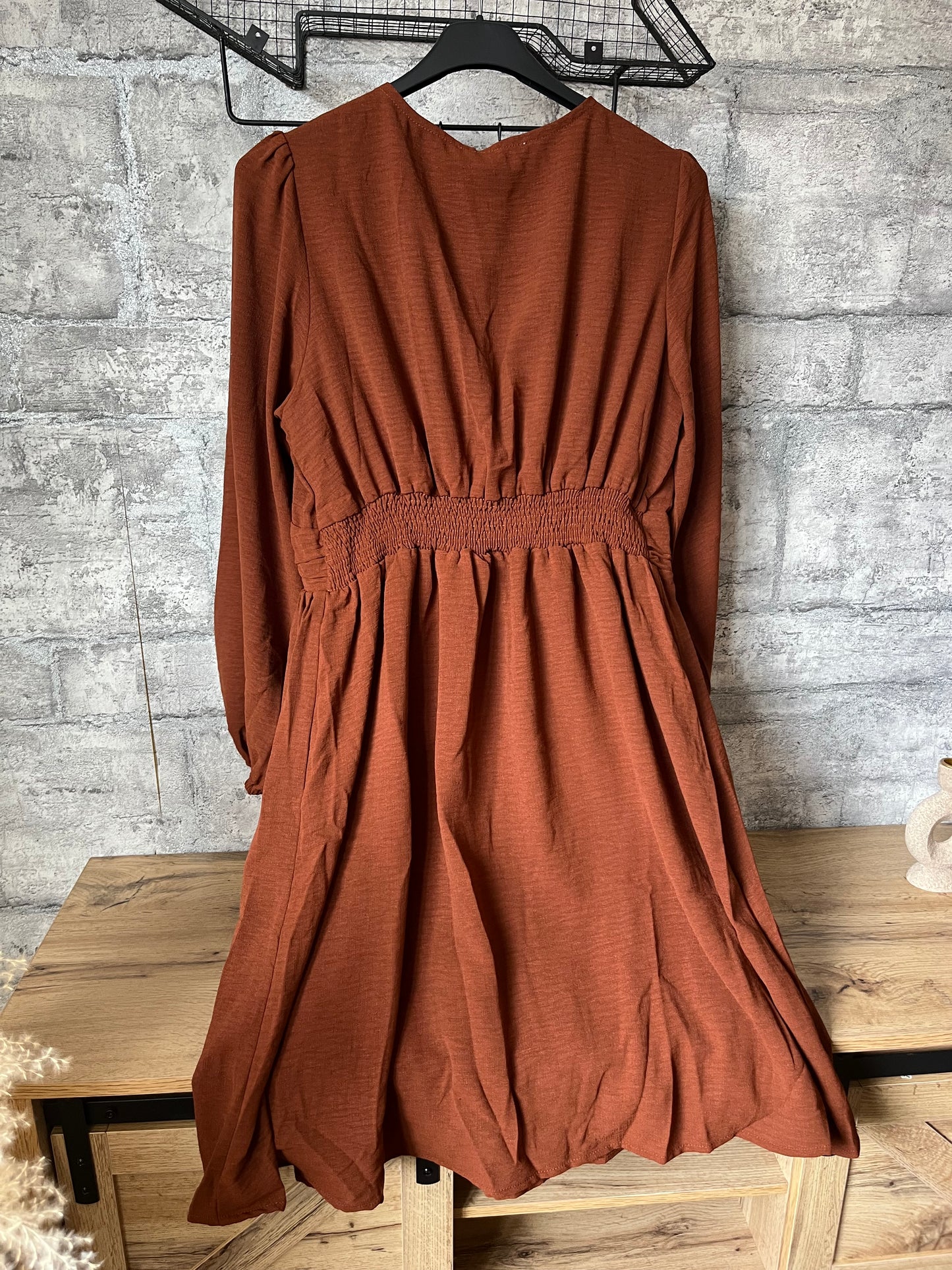 Robe Unie Marron Pulpeuse