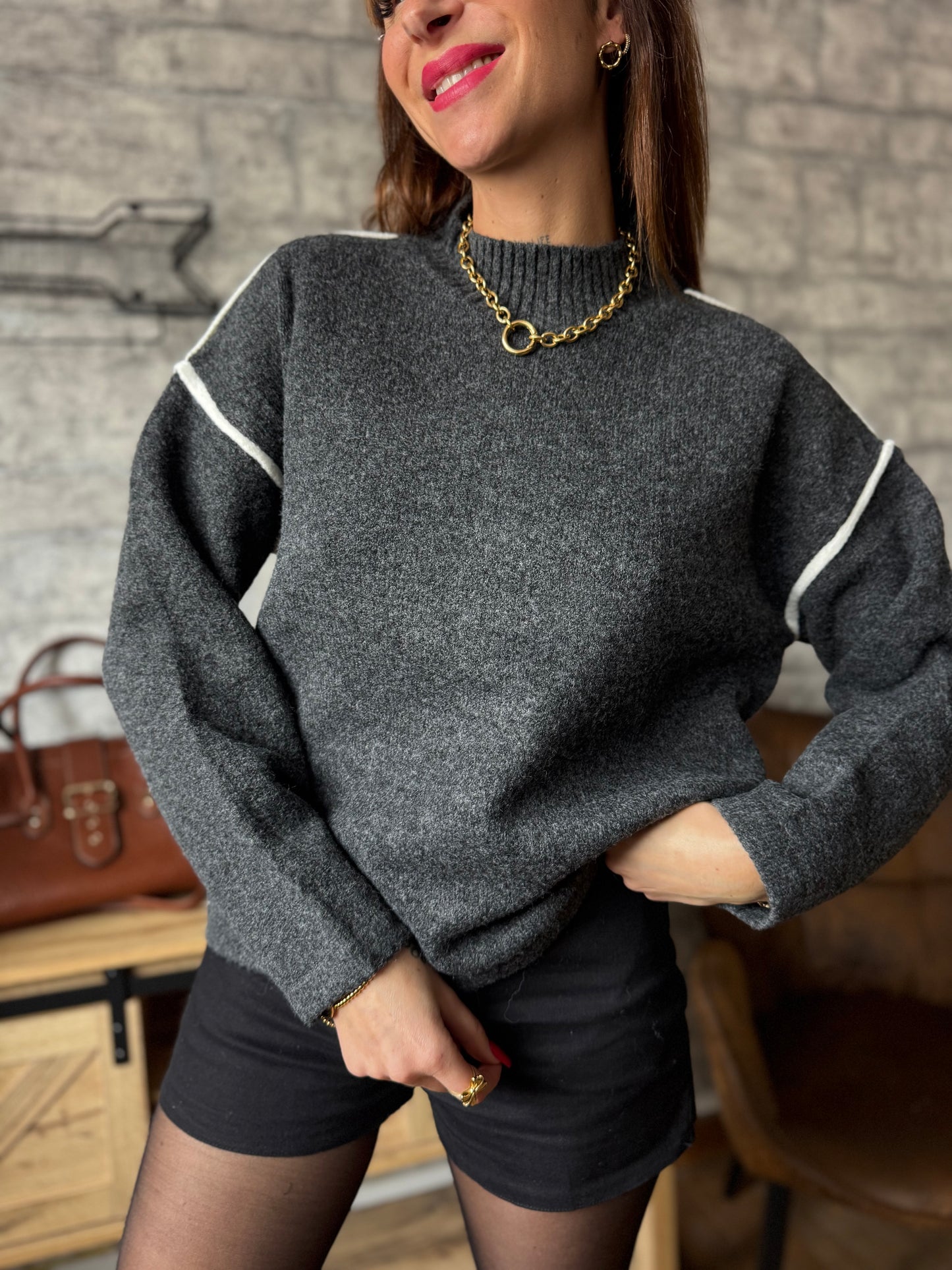 Pull Atik Gris