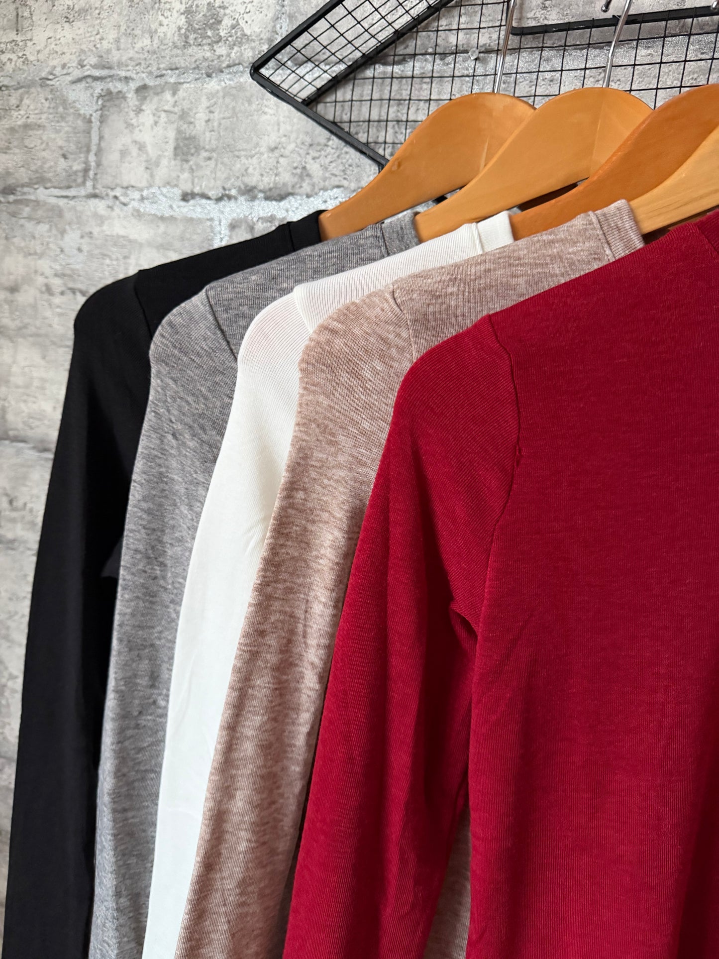 Pull Fin Basic Col Rond