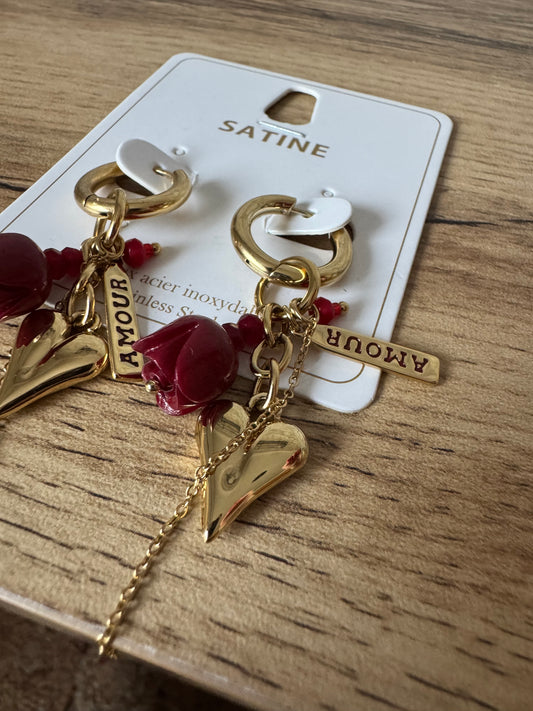 Boucle d’oreille breloque Amour