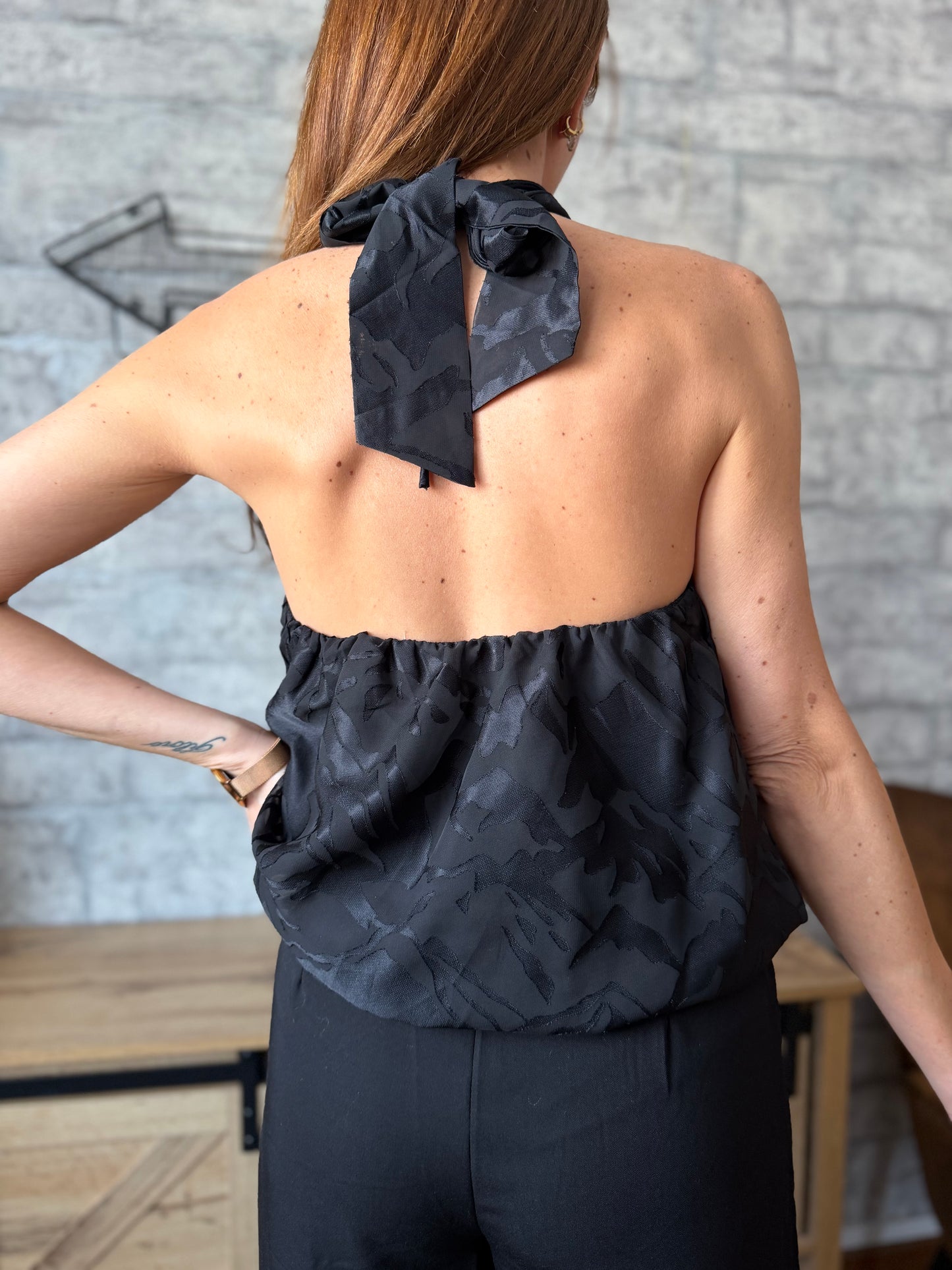 Top Dalia Noir