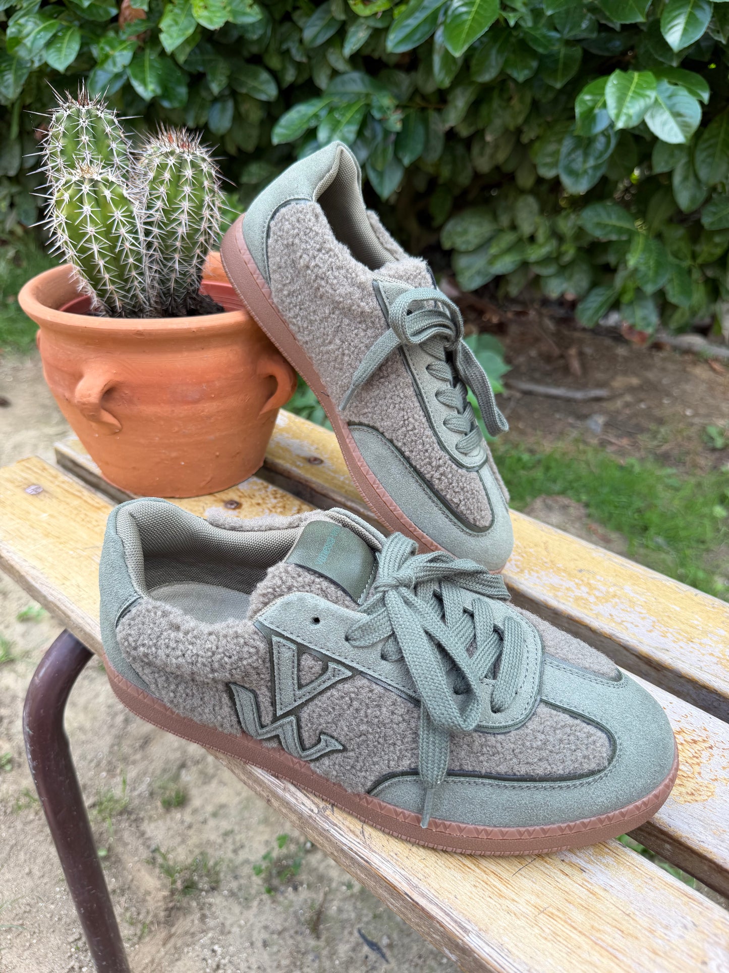 Basket Vanessa Wu AURA Plush Kaki