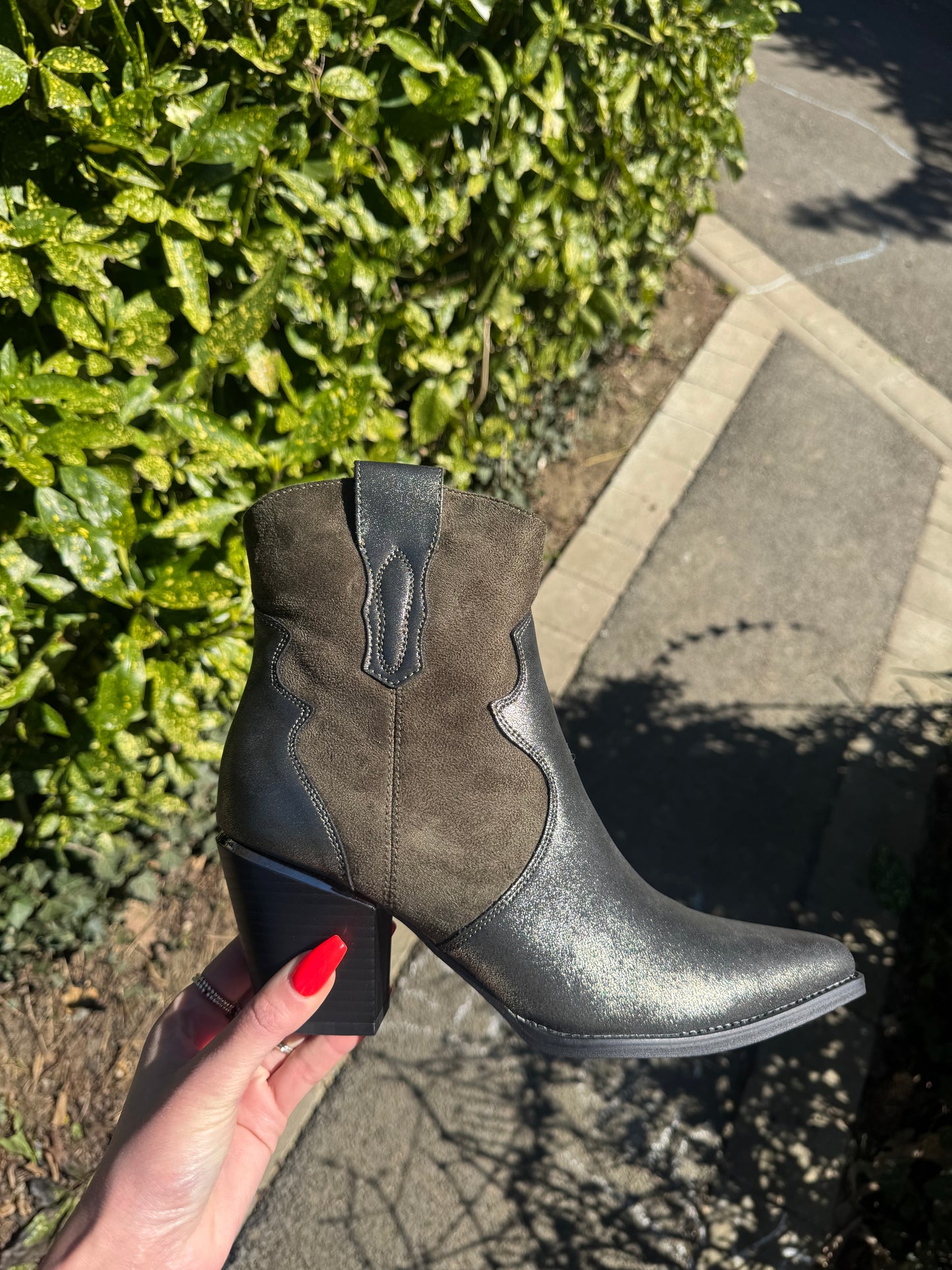 Boots Melbow Kaki