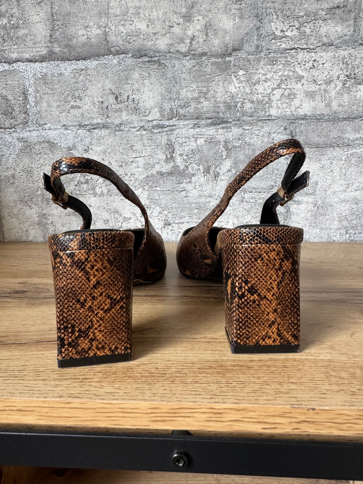 Escarpins Vanessa Wu PYTHON CAMEL