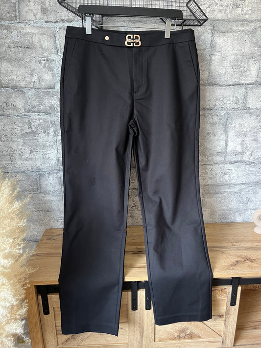 Pantalon Droit Noir Pulpeuse